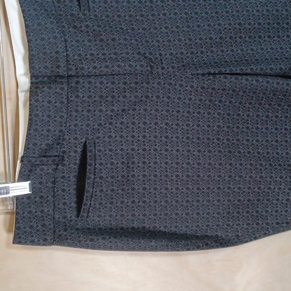 Calvin Klein Black And White Diamond Pattern Slacks, High Rise Straight Leg - Picture 4 of 11